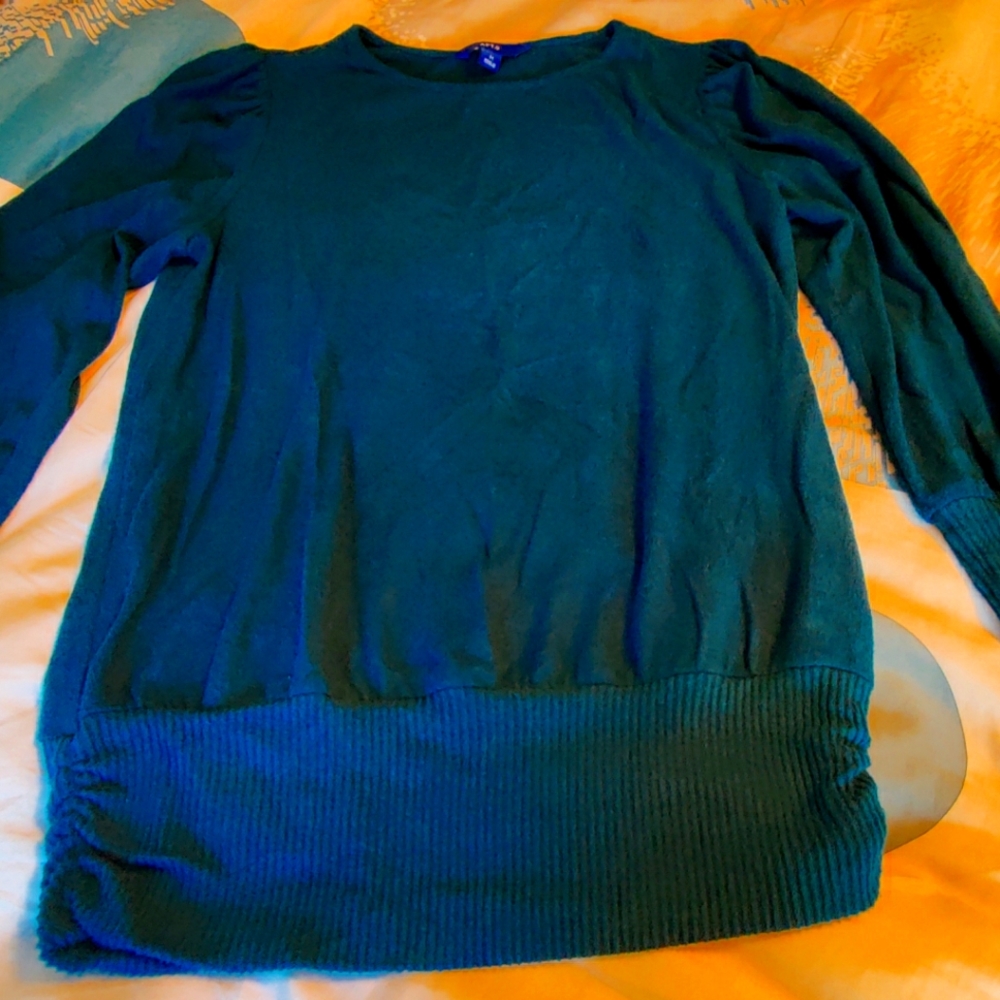 Apt 9 medium deep turquoise lightweight sweater